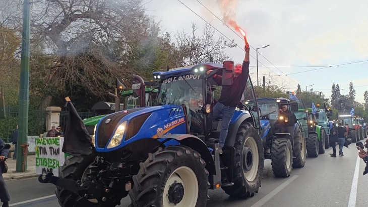 Грчките земјоделци утре на протест на граничниот премин Евзони, за МИА велат дека не отстапуваат додека не бидат исполнети нивните барања