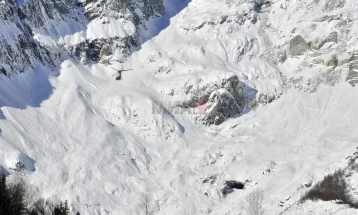 Të paktën katër skiatorë kanë humbur jetën nga një ortek dëbore në Francë