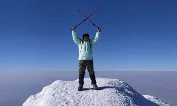 Планинарката Мира Симоновски од Делчево на 74 години по втор пат ќе го освојува Арарат