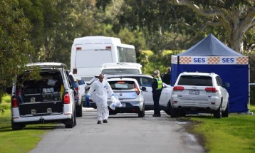 Пронајдени телата на австралиски водител и неговиот партнер, убиени од полицаец