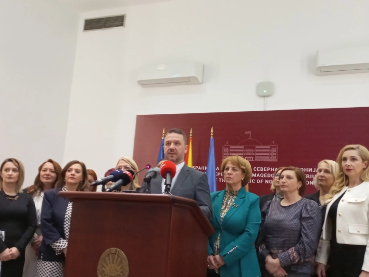 SDSM and coalition MPs submit legal amendments preventing increase of officials’ wages