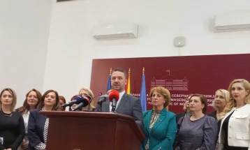 SDSM and coalition MPs submit legal amendments preventing increase of officials’ wages