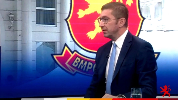 ELECTIONS 2024 / Mickoski says Siljanovska-Davkova an overwhelming favorite, Pendarovski a serious candidate