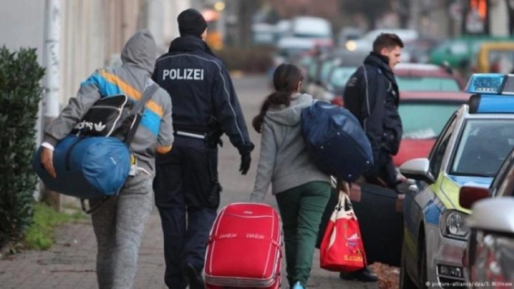 ЕУ во моментов преплавена со 1,14 милиона барања за азил
