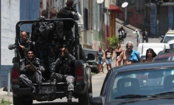 Police kill nine people in raids on crime bosses in Rio de Janeiro