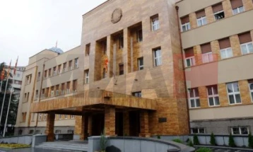 Реакција на синдикатите на пет државни универзитети, бараат од Собранието потпишување на колективните договори