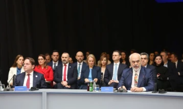 Вархеји: Планот за раст е амбициозен, Западен Балкан мора да напредува со цел да ги заврши реформите