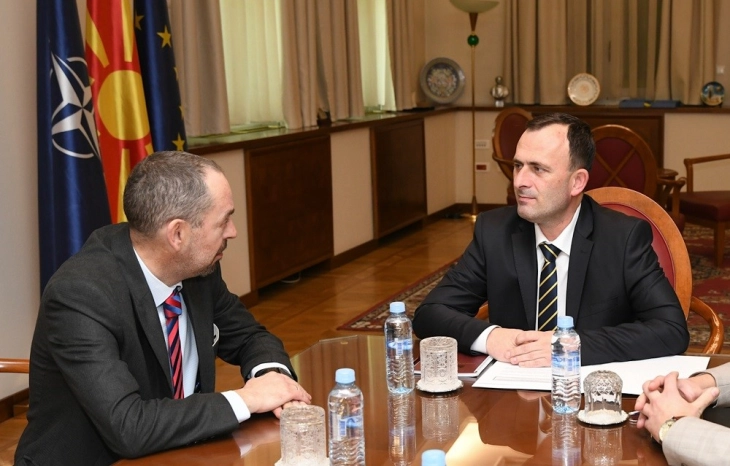 Speaker Mitreski meets Bulgarian Ambassador Angelov