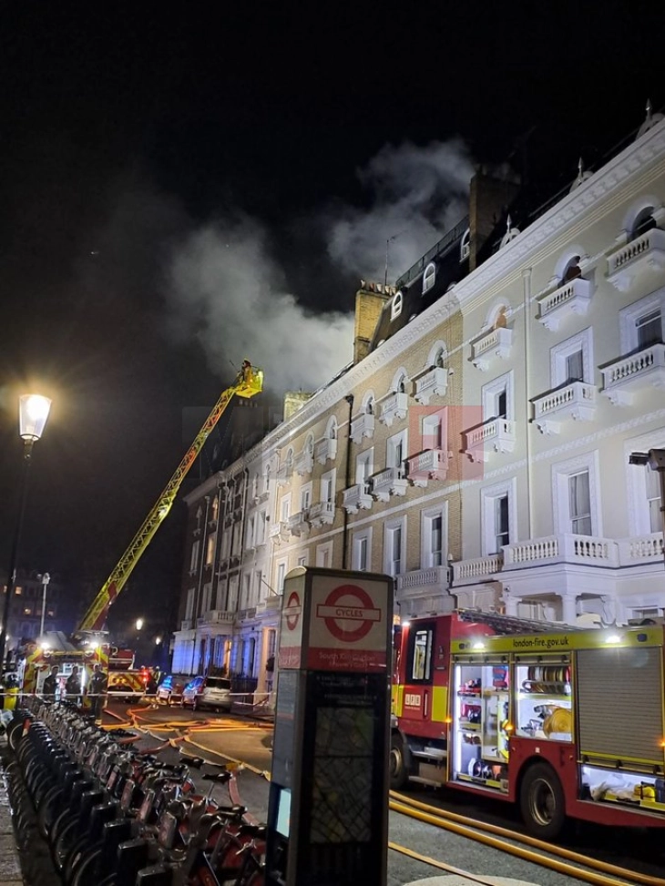 Zjarr në një ndërtesë në Londër, 11 të lënduar, më shumë se 100 të evakuuar