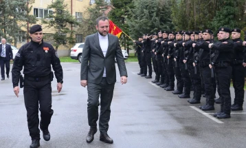 Toshkovski në vizitë të NJSAT “Tigri”