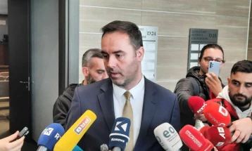 Коњуфца: ЕУ нема надлежност да му предложи на Косово нацрт за Заедницата на општини со српско мнозинство