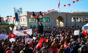 Во Тунис протест поради социјалната и економската криза