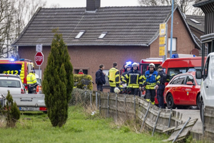 Четворица мртви и над 20 повредени во пожар во пензионерски дом во Германија
