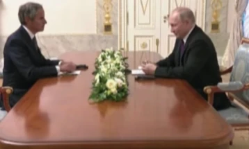 Putin në takim me Grosin: Rusia është e gatshme të bëjë gjithçka për sigurinë bërthamore