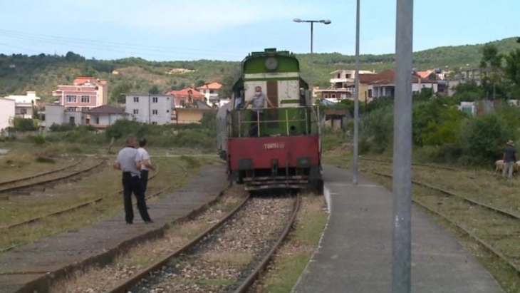 Со 368 милиони евра Албанија ќе ја реконструира железничката пруга Вора-Хан Хоти