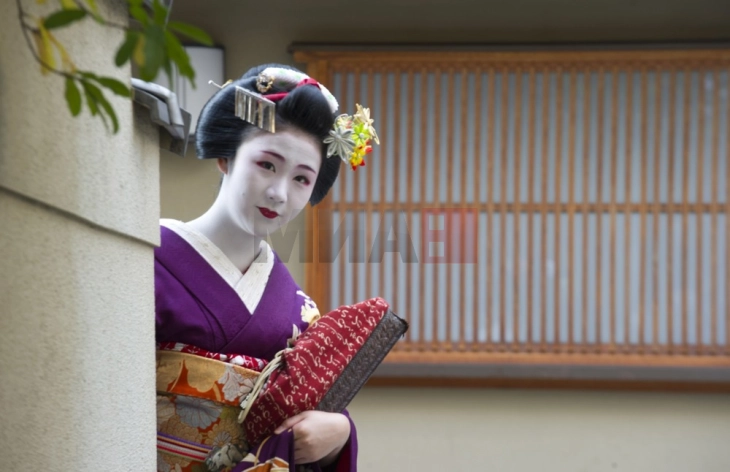 Градот Кјото воведува ограничувања за „Округот на гејшите“