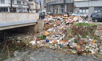 Kasami: Tetova ka 100 tonë mbeturina në ditë, deponia Rusino ka lejuar vendosje vetëm të 40 tonëve