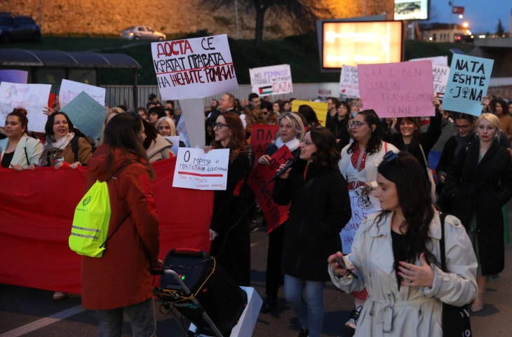 Марш за женски права „Црвена линија: Правата на жените не се за преговарање!“ осми пат во Скопје