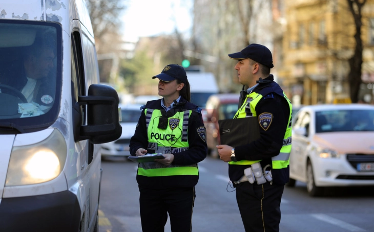 Казнети 146 возачи во Скопје, 15 за брзо возење