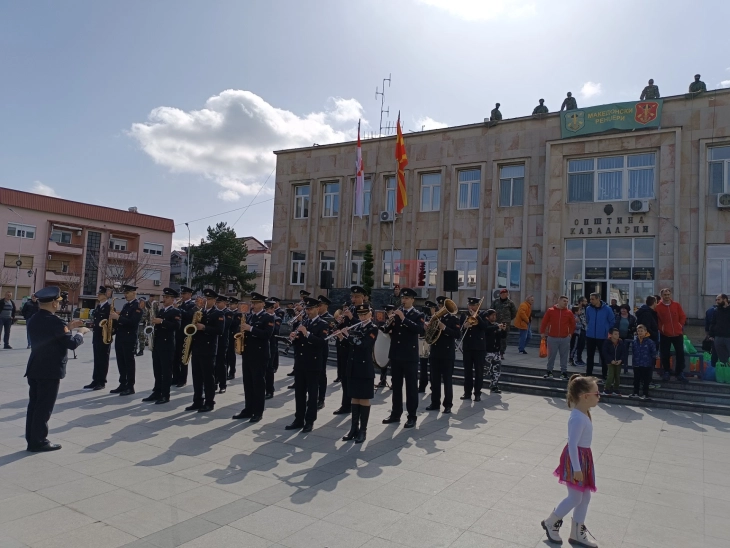 Во Кавадарци се одбележуваат 75 години од формирање на НАТО и четири години од членството на Северна Македонија