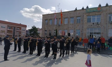 Во Кавадарци се одбележуваат 75 години од формирање на НАТО и четири години од членството на Северна Македонија