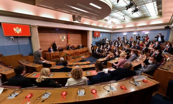 Parlamenti i Malit të Zi e ka hedhur poshtë propozimin kundër rezolutës së kryetarit të tij Mandiq