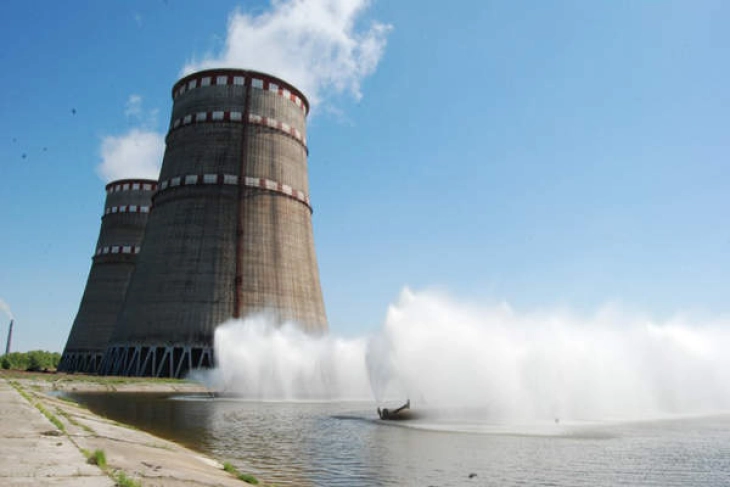Нуклеарната централа Запорожје гранатирана од вооружените сили на Украина