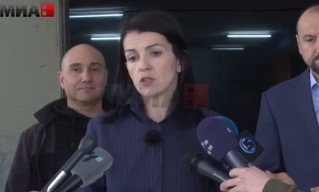 Kostadinovska - Stojçevska: Të shtyhen disa projekte në QKR derisa të zgjidhet statusi i honorarëve