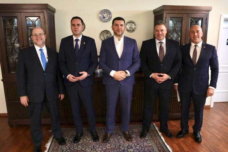 Opozita e Kosovës për takimin me Eskobarin: Na u tha se marrëdhëniet me SHBA-në nuk kanë qenë asnjëherë në nivel  më të ulët