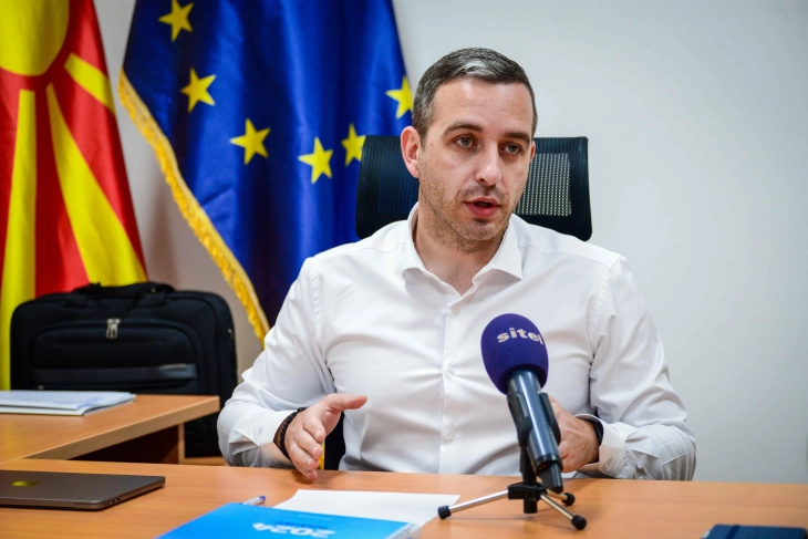 Бојмацалиев: Неодобрени 48.000 пасоши на ниво на држава, а 44.000 само во Скопје