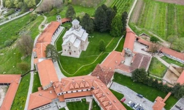 Grupi Kuinta e përshëndeti vendimin e Qeverisë së Kosovës për ndarjen pronës Manastirit të Deçanit