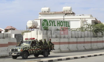Forcat somaleze të sigurisë kanë eliminuar militantët e Al-Shababit që sulmuan një hotel në Mogadishu