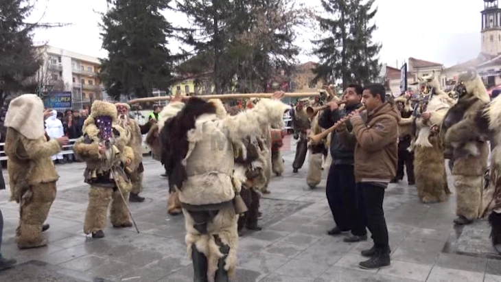 Во Прилеп во тек се карневалските свечености, денеска со претставување на обичаите и традициите