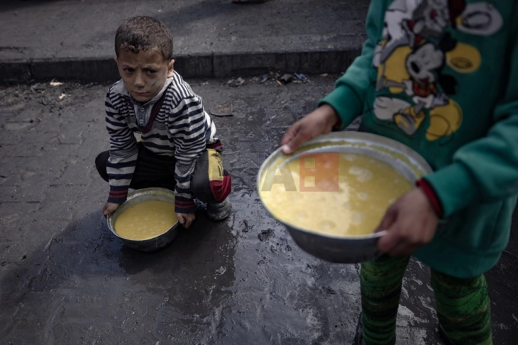 УНИЦЕФ: Во Газа загинаа повеќе од 13 илјади деца, преживеаните - гладуваат