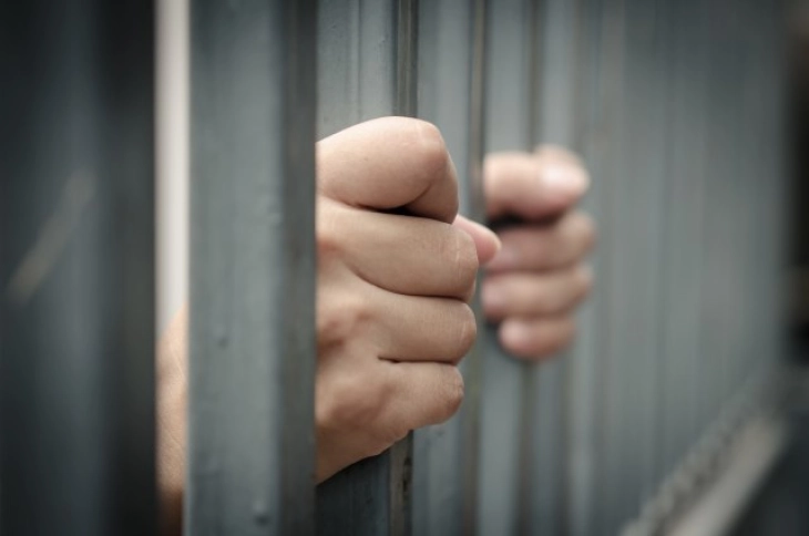 Марихуана пронајдена при претрес во простории на осуденици во Затвор Битола