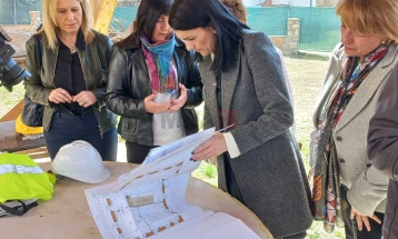 Почна обновата на старото училиште во Љубојно што ќе прерасне во центар за промоција на македонскиот јазик