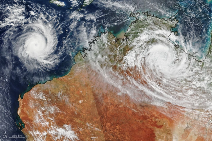 Cikloni në veri të Australisë, 700 njerëz mbetën të bllokuar nga pjesa tjetër e vendit