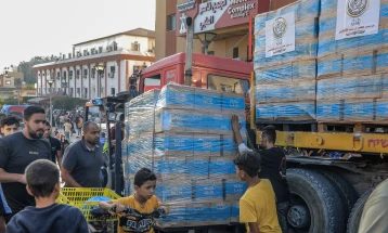 Ndihmë britanike me 200 tonë ushqim arriti në Rripin e Gazës