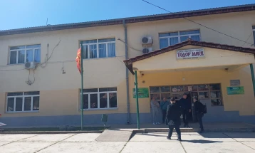 Xhaferi, Shaqiri and Stojanovski visit ‘Todor Janev’ elementary school in Chashka municipality