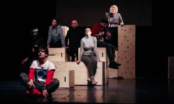 Драмски театар Скопје гостува во Велес со претставата „Чудна случка со кучето во ноќта“