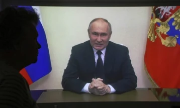 Putini e akuzon Ukrainën se është e ndërlidhur me sallën e koncerteve në Moskë