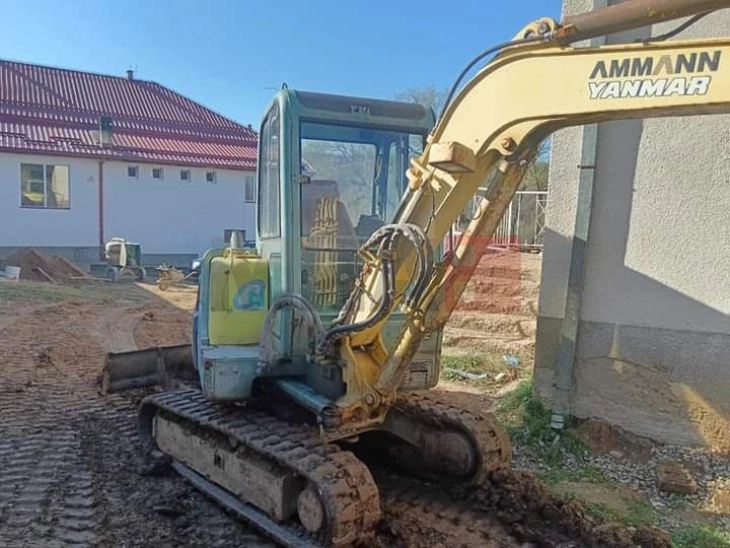 Во подрачното училиште во село Црник се реализираат активности за подобрување на условите во училиштето