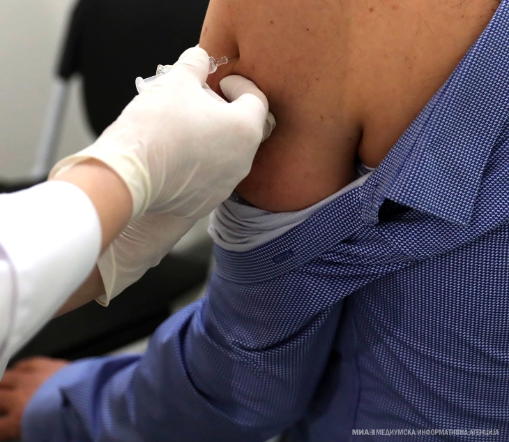 Демири: Ако треба, ќе се донесат законски измени за казнување лица кои поттикнуваат кампањи против вакцинација
