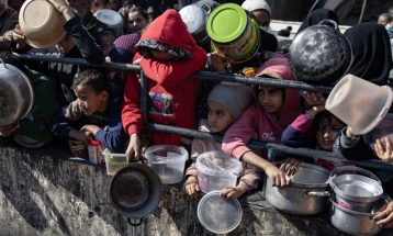 UNRVA i bëri thirrje Izraelit që ta tërheqë vendimin për ndalesë të dërgesave të ushqimit në pjesën veriore të Gazës