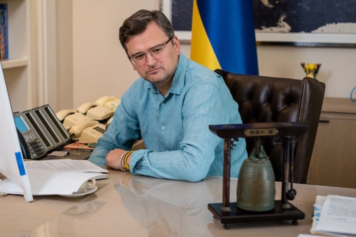 Кулеба го повика Западот да испрати системи за противвоздушна одбрана Патриот во Украина