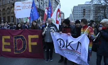 Protestë kundër Orbanit për shkak të videos së publikuar të bashkëpunëtorit të tij për marrje të ryshfetit