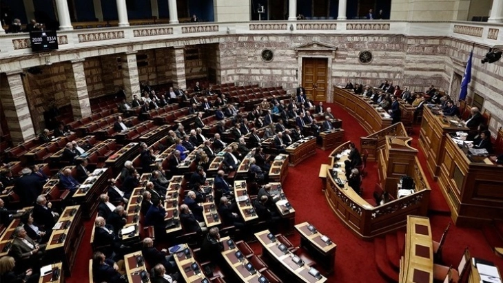 Продолжува расправата во грчкиот Парламент по предлогот за гласање недоверба на Владата на Мицотакис