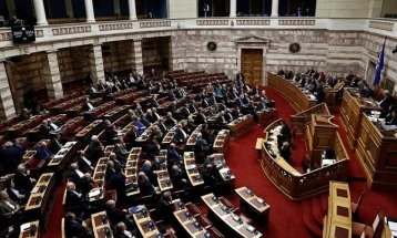 Продолжува расправата во грчкиот Парламент по предлогот за гласање недоверба на Владата на Мицотакис