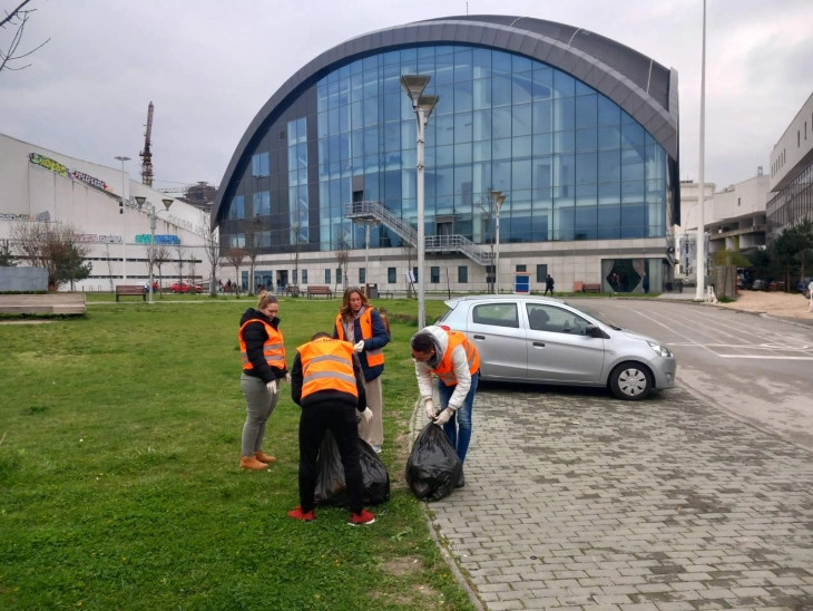 „Комунална хигиена“ спроведува акција за чистење на јавни површини