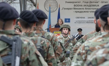Свечена заклетва на 30 слушатели на курсот за офицери на Армијата, Петровска им порача дека стануваат дел од семејството кое се грижи за безбедноста на земјата